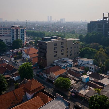 Stay.Vie Hotel Surabaya Ngoại thất bức ảnh