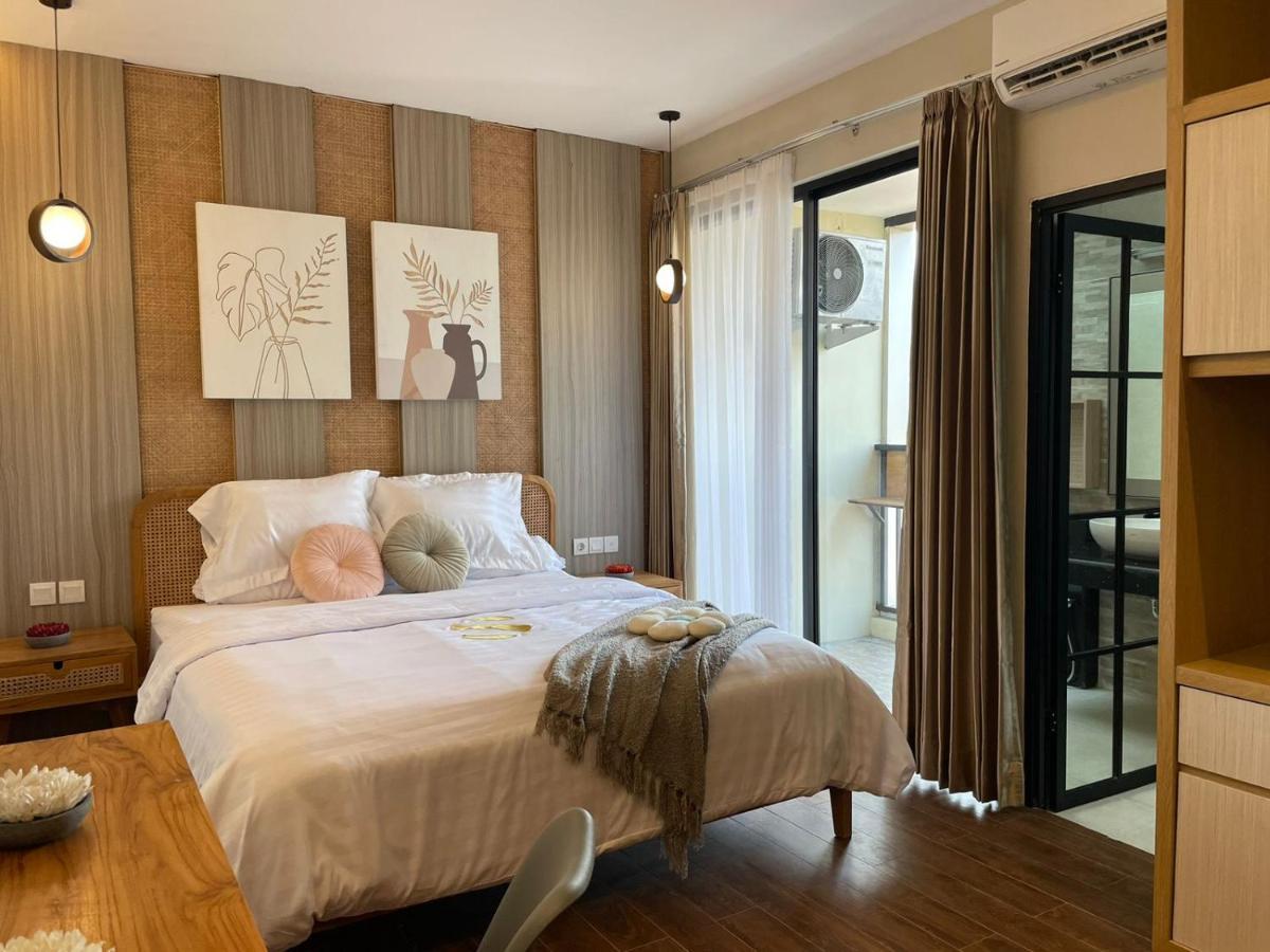 Stay.Vie Hotel Surabaya Ngoại thất bức ảnh