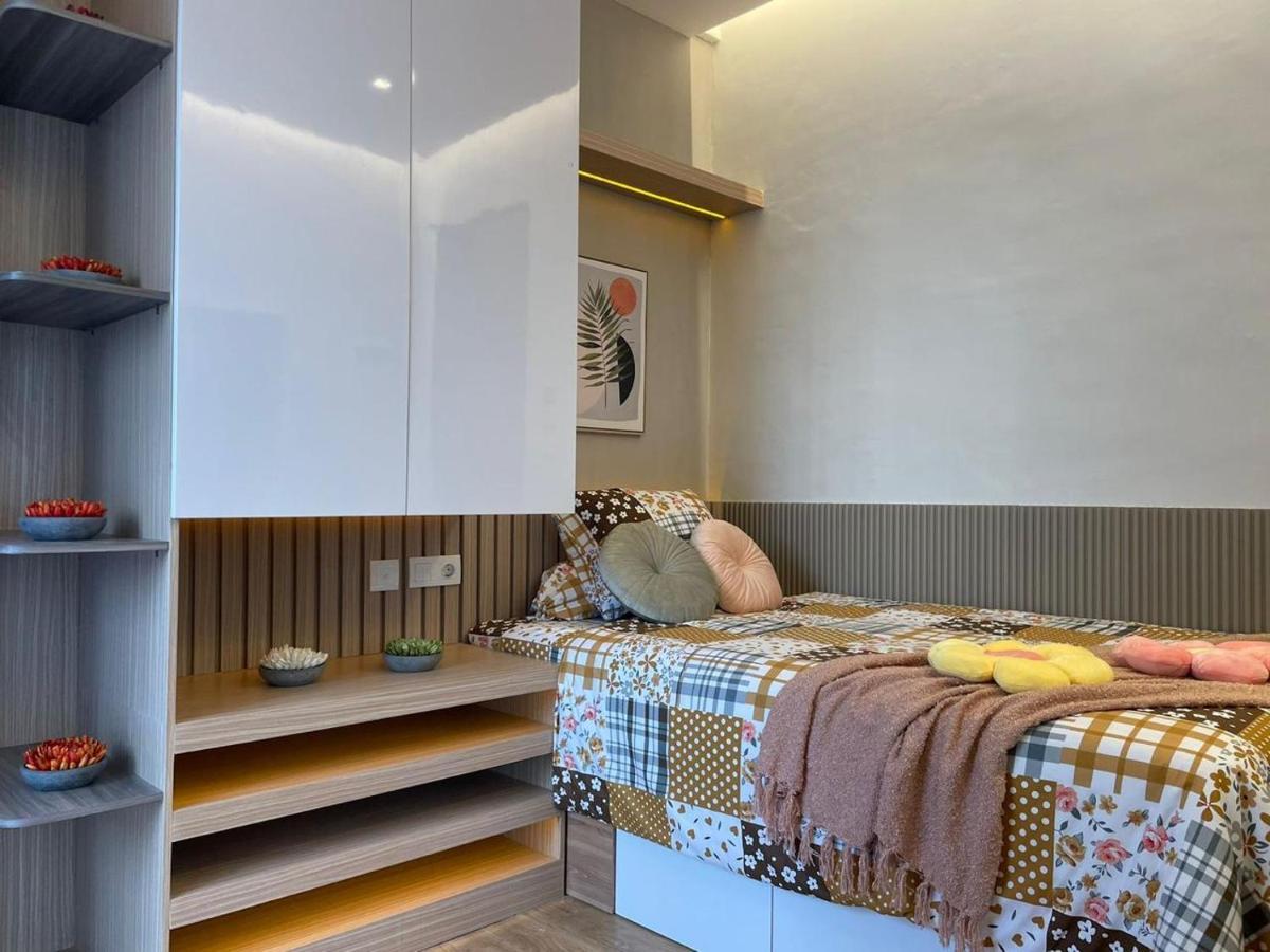 Stay.Vie Hotel Surabaya Ngoại thất bức ảnh