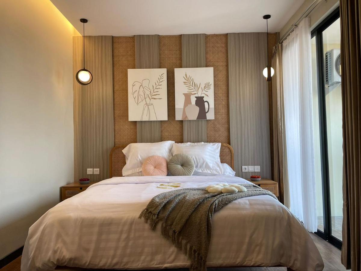 Stay.Vie Hotel Surabaya Ngoại thất bức ảnh