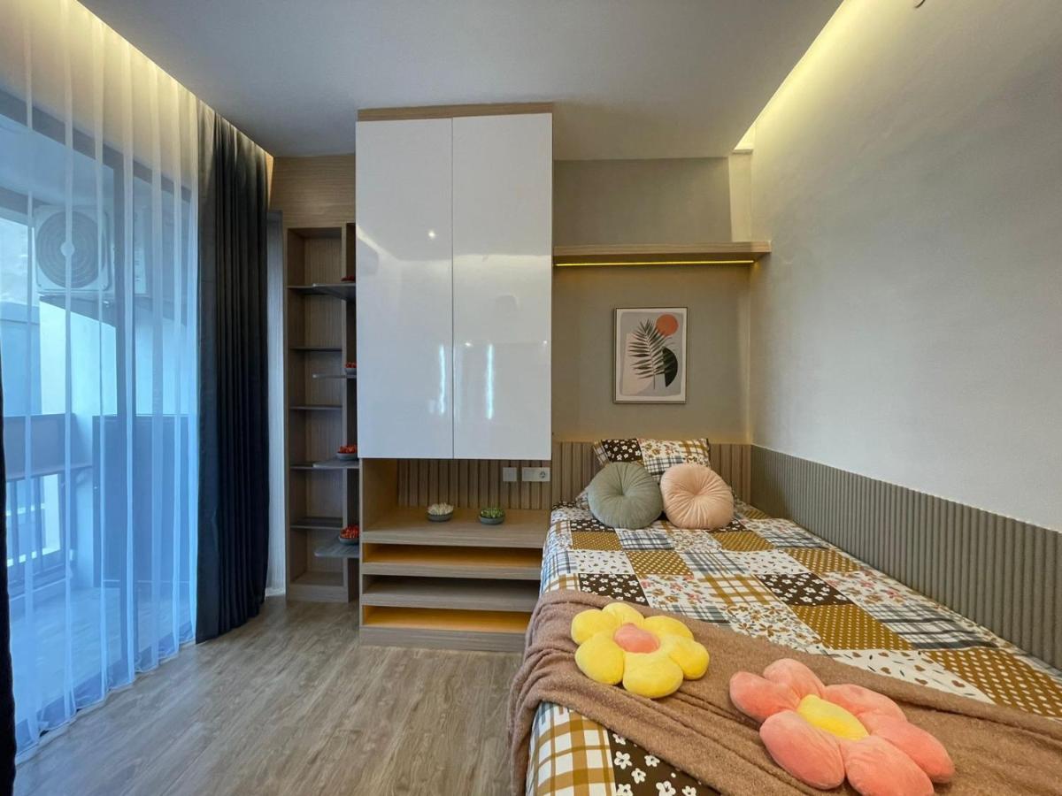 Stay.Vie Hotel Surabaya Ngoại thất bức ảnh