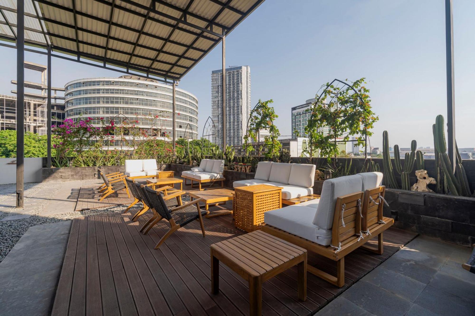 Stay.Vie Hotel Surabaya Ngoại thất bức ảnh