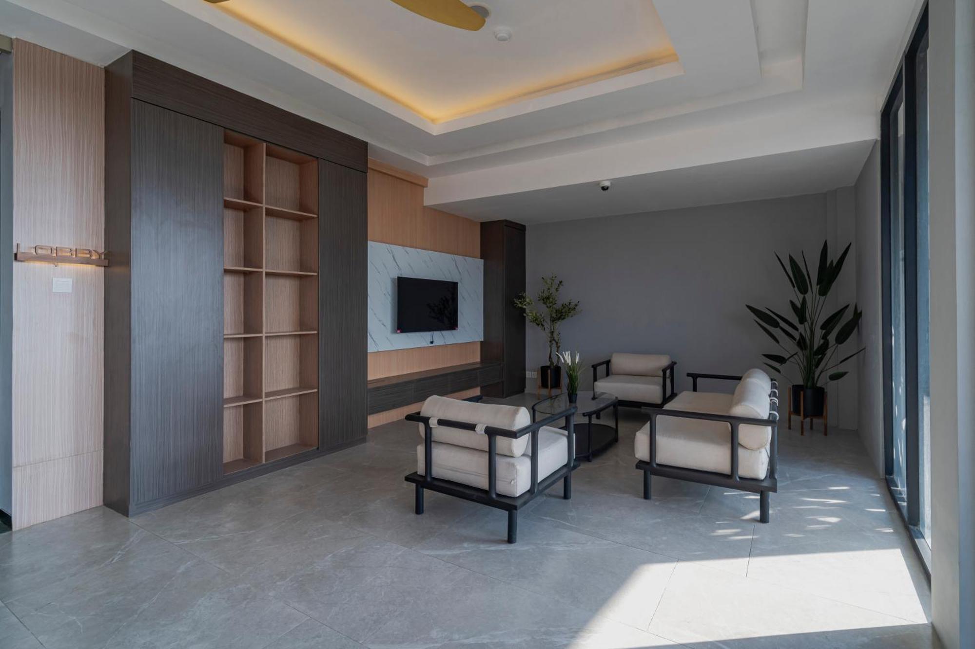 Stay.Vie Hotel Surabaya Ngoại thất bức ảnh
