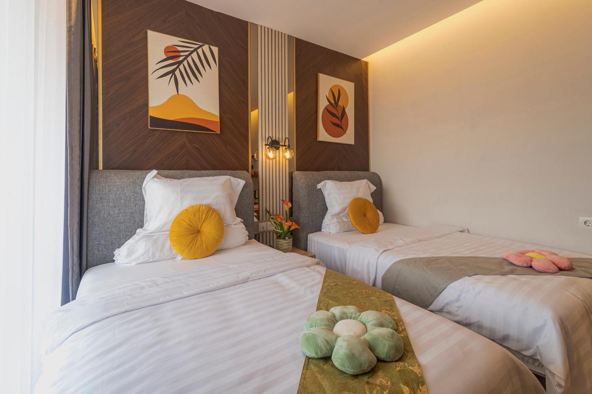 Stay.Vie Hotel Surabaya Ngoại thất bức ảnh