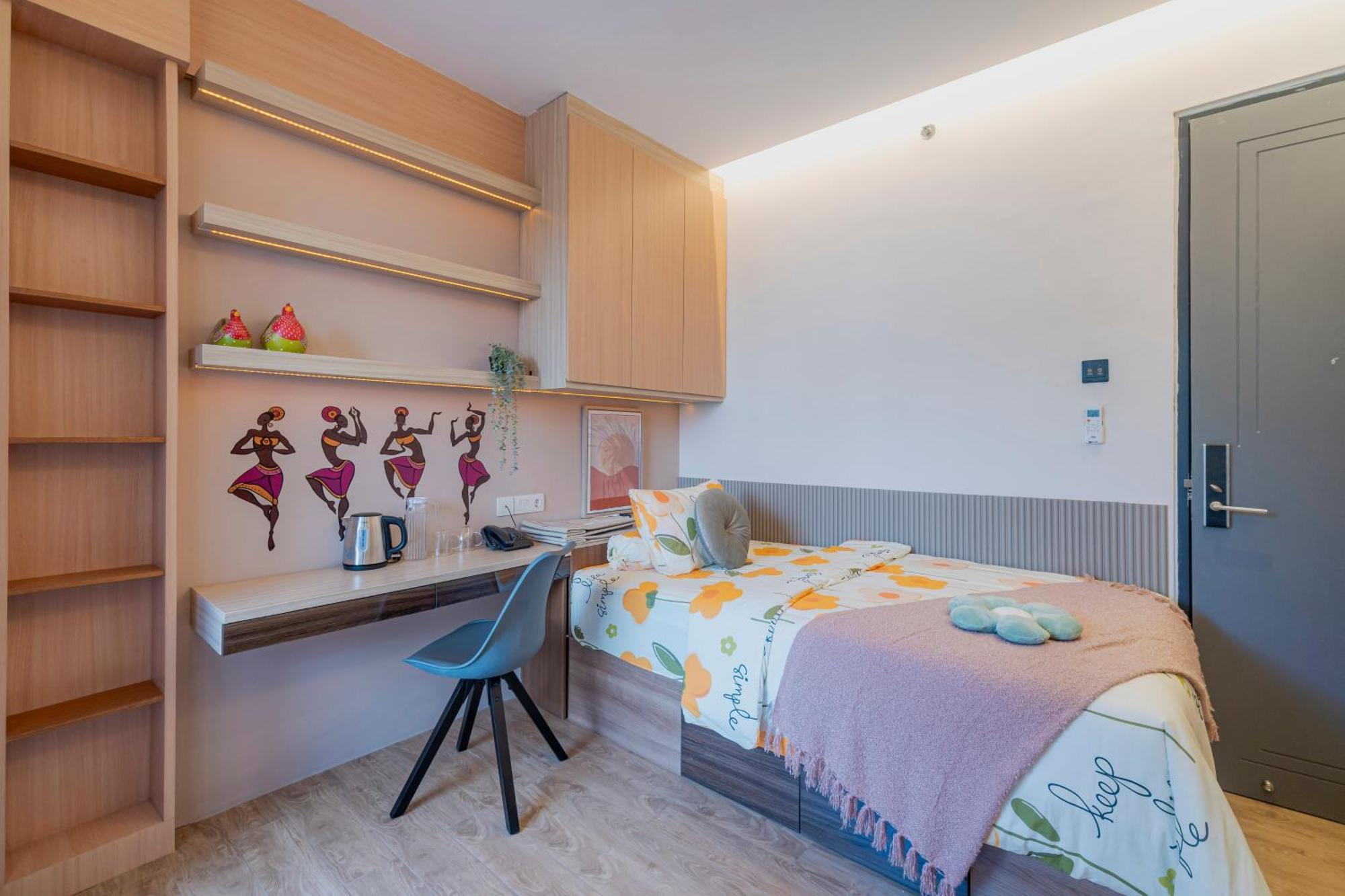 Stay.Vie Hotel Surabaya Ngoại thất bức ảnh